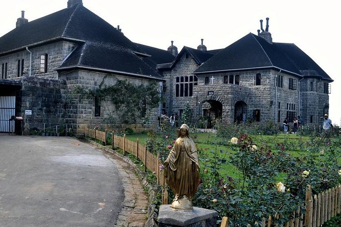 8-Day Romantic Honeymoon Tour - Tea country and Kandy’s sacred center