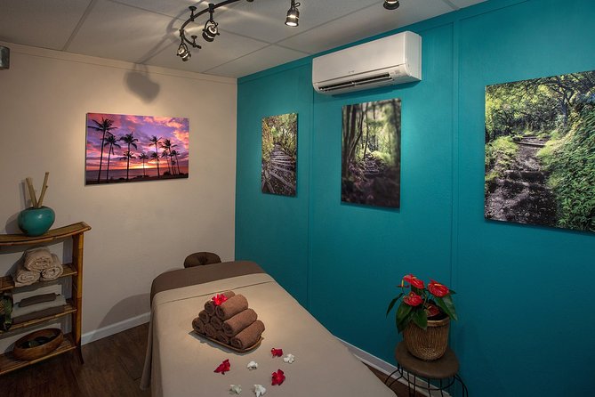 90 Minute Couples Massage - The Ward Avenue location between downtown and Ala Moana