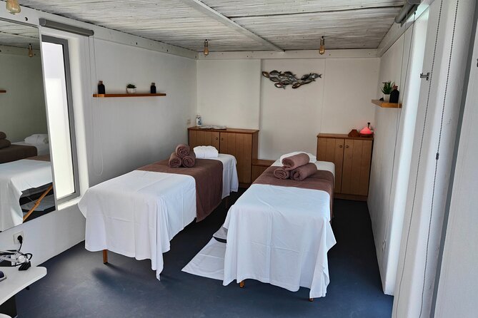 Akrotiri: Couples' Aromatherapy Massage - What happens during the 60 or 90 minutes