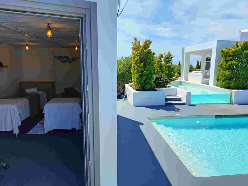 Akrotiri:Departure Day Spa Experience Couples Massage & Pool - Why this works so well on departure day