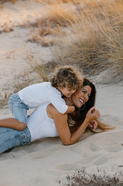 Algarve: 1 hour Couple & Family Photoshoot - Key points to know before you book