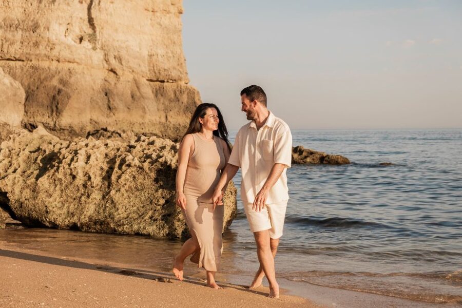 Algarve: Photoshoot for couple, family, portrait - Is $412 good value for your group?