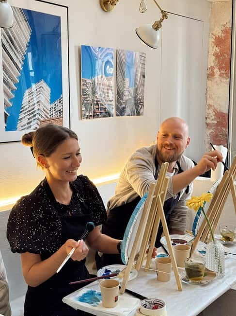 Alicante: Private Art Experience for Couples – Paint & Sip - Choosing your painting theme