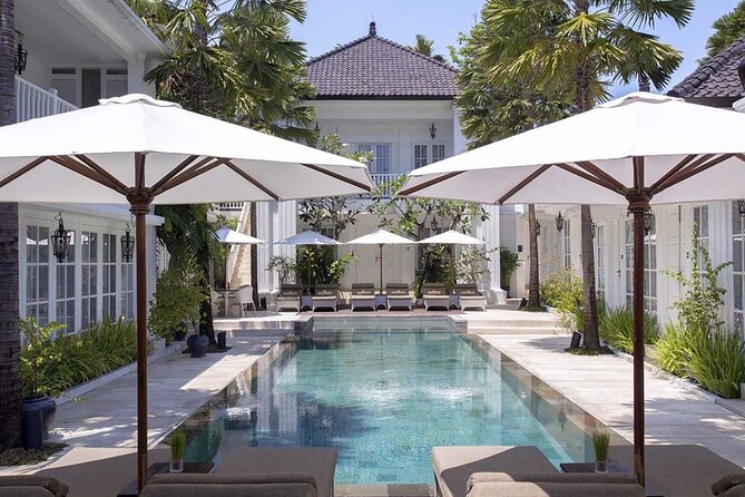Bali: 5 Days All Inclusive - Romantic Honeymoon Package (Silver) - Uluwatu Temple above the Indian Ocean