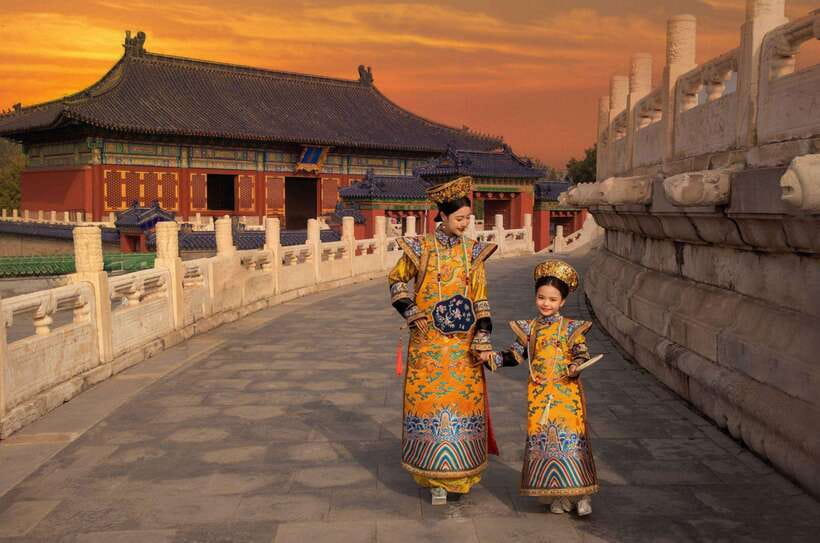 Beijing: Hanfu Experience & Photo Shoot – Family & Couples - Simple ways to get better photos