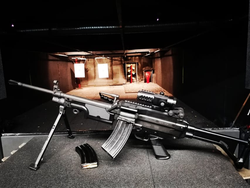 Budapest: Shooting Experience for Couples, The Perfect Date - A Budapest date with a very different target