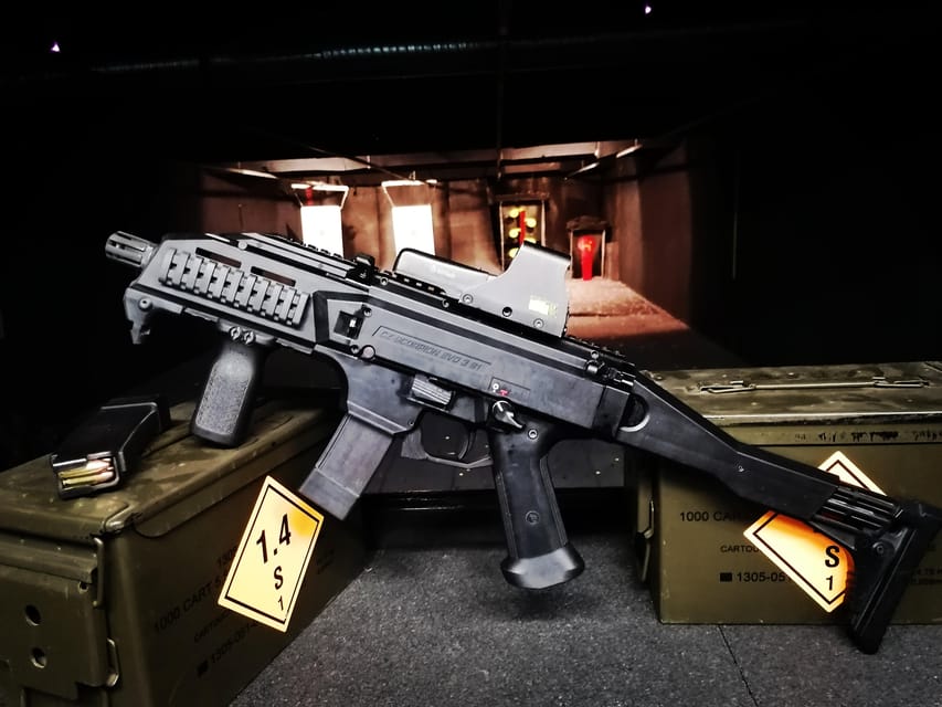 Budapest: Shooting Experience for Couples, The Perfect Date - The weapons: variety over long-form training