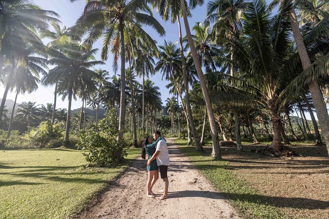 Cook Islands Family or Couple Photo Session - Best match for honeymoons and families