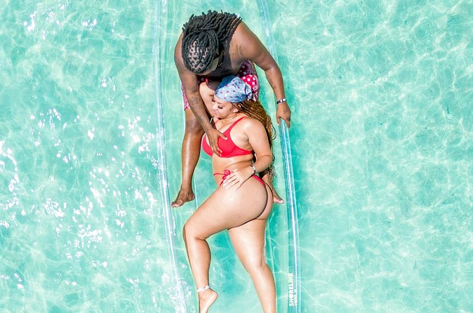 Couples Clear Kayak Photoshoot in Montego Bay - Weight, weather, and comfort details