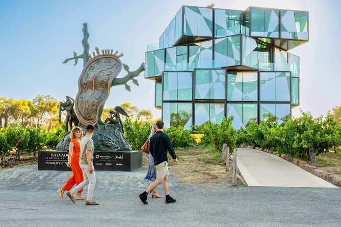 Couples Romantic Picnic - A picnic site with 360-degree southern Barossa views