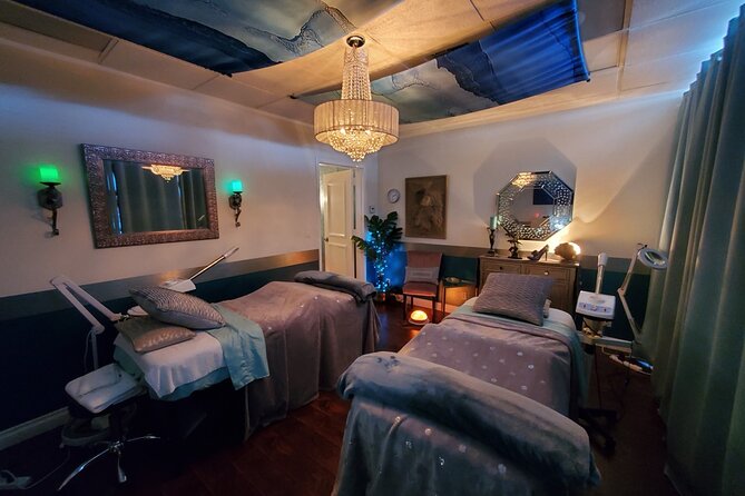 Couples Spa Package in Newport Beach with Appetizers and Wine - The vegan antioxidant facial, step by step