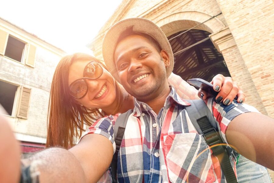Explore Gems of Utrecht Walking Tour for Couples - Paushuize: a grand start on Kromme Nieuwegracht