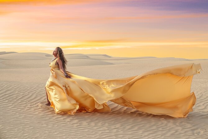Flying dress photoshoot Dubai Solo, Couple and Group Session - Why this Dubai photoshoot is different from a standard desert stop