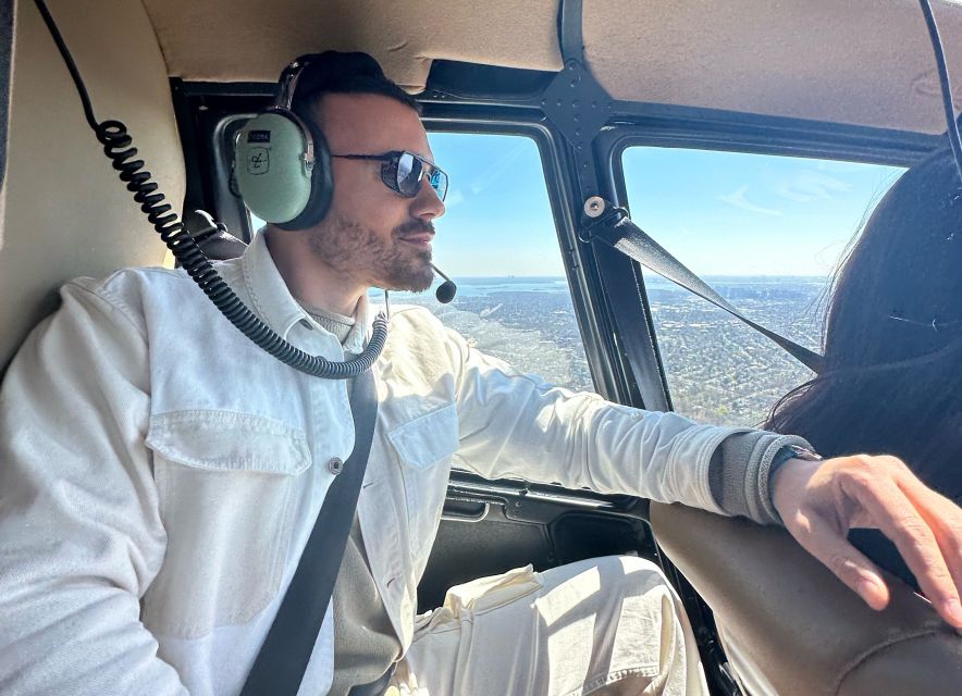 From Westchester: NYC Private Helicopter Tour for Couples - Why seeing Manhattan from Westchester is worth the trip