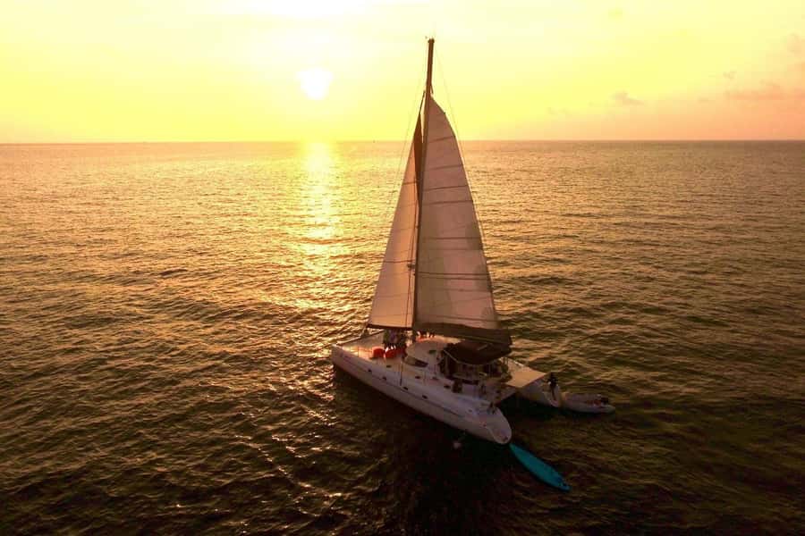 Grand Bay: Honeymoon/Lovers Sunset Tour with Romantic Dinner - BBQ dinner, seafood, and island-style drinks