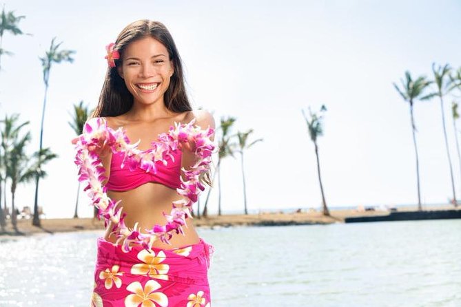 Honeymoon Airport Lei Greeting on Lihue Kauai - What happens at Lihue Airport