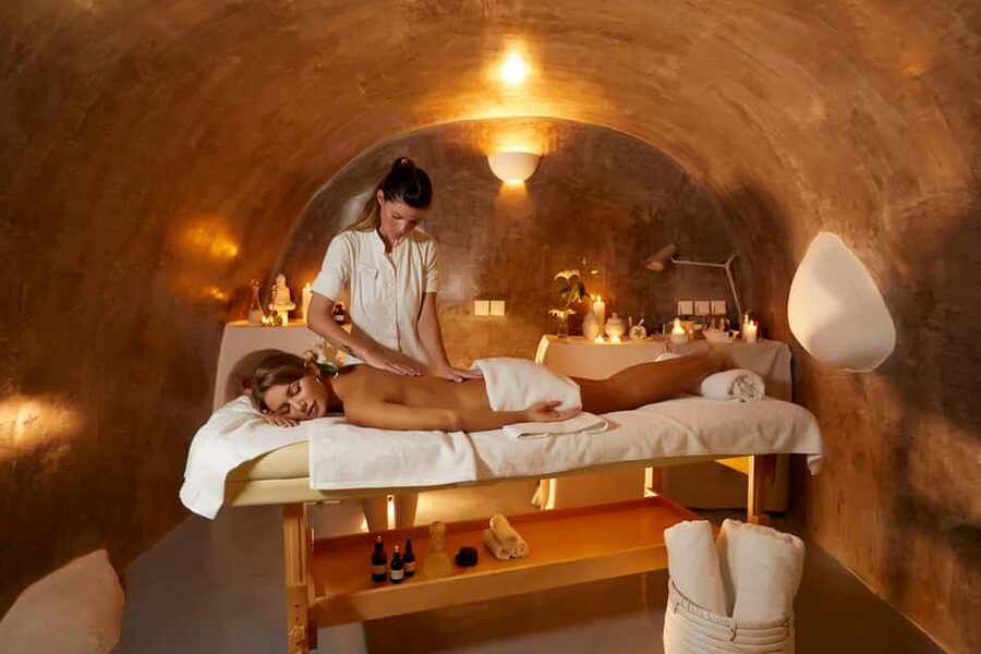 Imerovigli: Aromatherapy Couples’ Massage - A quiet counterpoint to Santorini’s busy streets