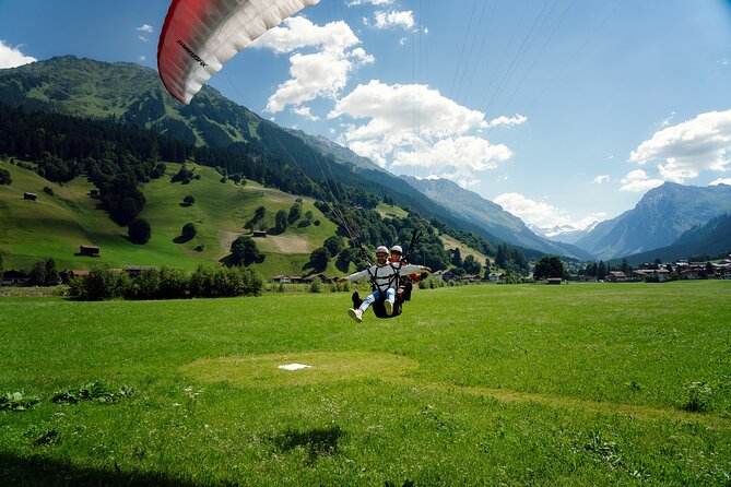 KLOSTERS: Paragliding For 2 - Couples (Video &Photos Incl.) - Two gliders, one shared Alpine moment