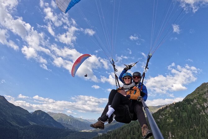 KLOSTERS: Paragliding For 2 - Couples (Video &Photos Incl.) - What happens before takeoff