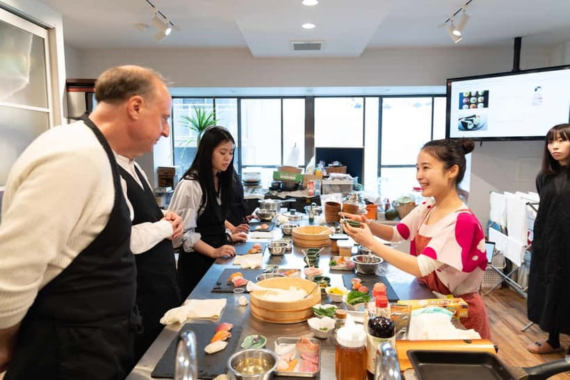 Kyoto: Enjoy Sushi & Market Tour! Best for Family & Couple! - Seasonal Kyoto advice from a local expert