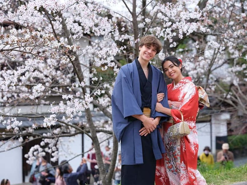 Kyoto Kimono Rental mimosa ｜Kimono/Yukata Rental Couple Plan - Choosing between kimono and yukata