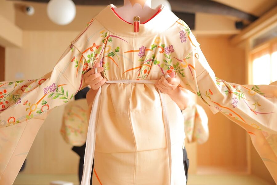 Kyoto kiyomizu Temple : Maiko and Samurai Couple Photoshoot - Is $114 per person a fair price?