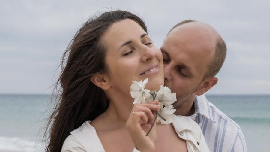 Lagos: Photoshoot for couple - How to prepare your clothes