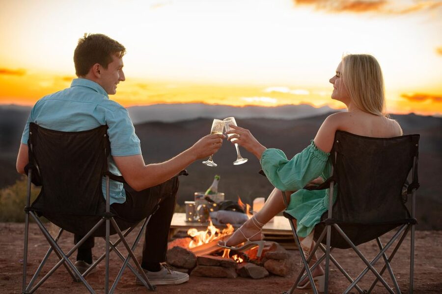 Las Vegas: Couples Date Night Picnic & Off Road Jeep Tour - Key points at a glance