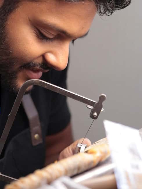 Lisbon: Couples’ Silver Jewelry Workshop with Local Artisans - The three-and-a-half-hour rhythm