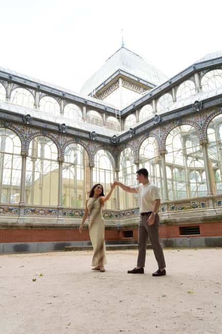 Madrid: Photoshoot for couples - Why a Madrid photoshoot can be worth an hour