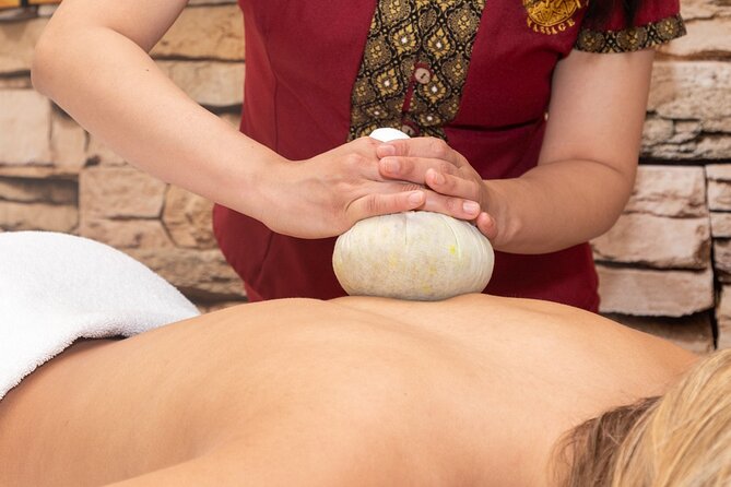 Massage of your choice for a couple of 60 min in the same room at THAI SPA MASSAGE - Choosing separate pressure and aromas