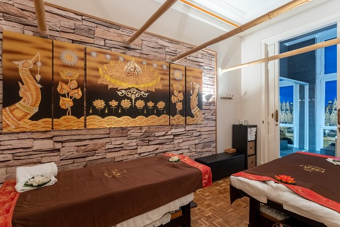 Massage of your choice for a couple of 60 min in the same room at THAI SPA MASSAGE - Finding Thai Spa Massage on Passeig de Gràcia