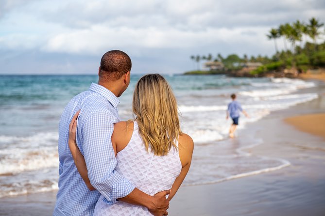 Maui Family and Couple Beach Photo Session - The photographers focus on comfort and direction