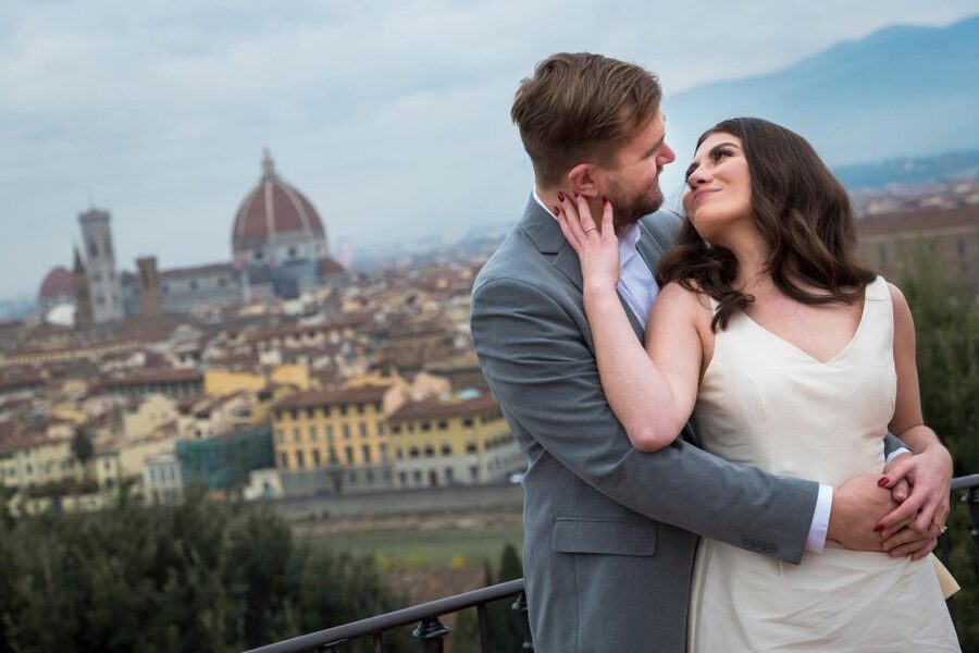 Montalcino personal photo service for couples and families - Should you book the Montalcino photo service?