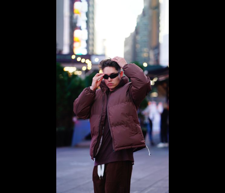 New York City: Solo or Couples Photoshoot in Times Square! - Finishing under the Times Square lights
