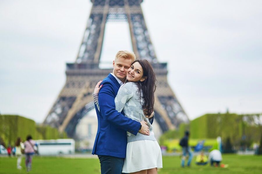Paris: Romantic Photoshoot for Couples - Is $150 Good Value for Up to Four People?