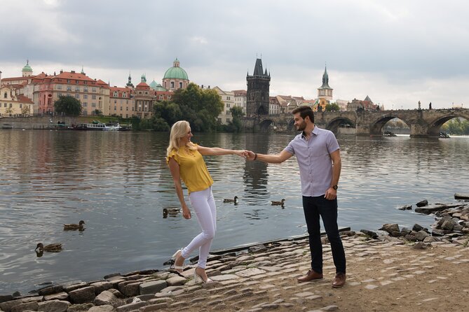 Photo Shoot for couple in Prague - Prague Castle and the city views