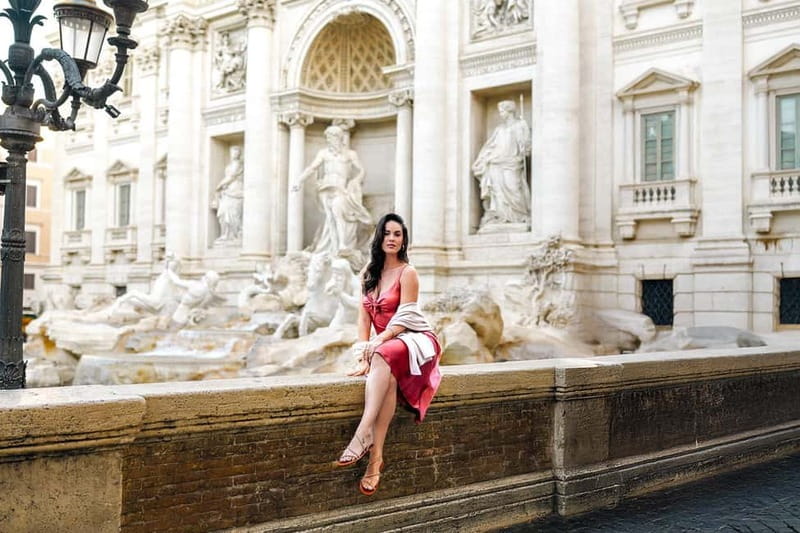 Photoshoot in Rome for couples - How the photographer helps you pose