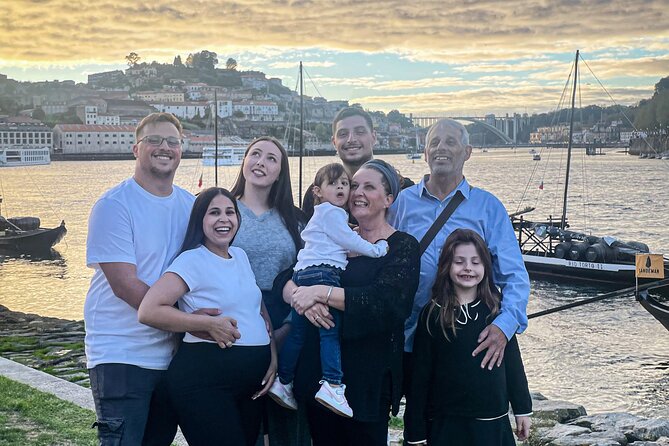 Photoshoot Session for Solo, Couples and Groups in Porto area - The photo package and what it means