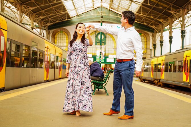 Photoshoot Unforgettable in Porto - Couple or Single - Starting at São Bento Railway Station
