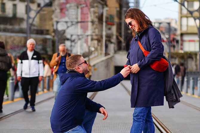 Photoshoot Unforgettable in Porto - Couple or Single - Porto Cathedral and the middle of the session