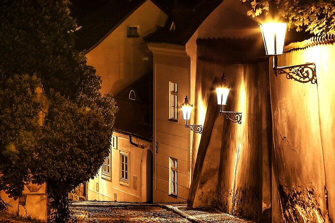 Prague Photoshoot for Couples, Betrothed, Family & Friends - A photo day built around Prague’s best backdrops