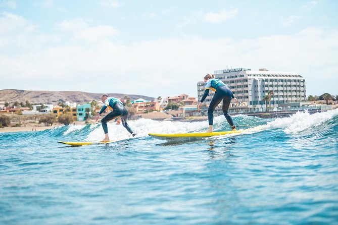 Private couple Surf Lesson - Why a private lesson makes sense for couples