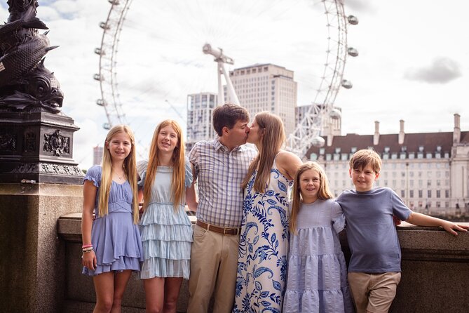 Private landmarks photoshoot for families and couples - Big Ben from both sides of Westminster Bridge