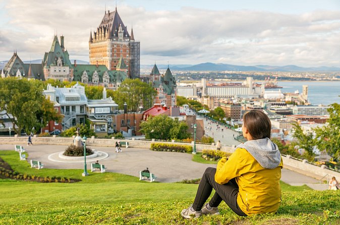 Private Romantic Stroll in Quebec Walking Tour for Couples - Is $444.52 per person a fair price?