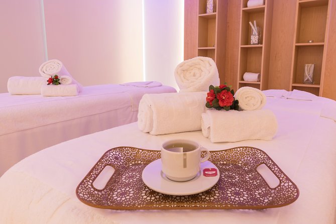 Romantic couple massage + SPA entry and private jacuzzi with cava - Key points to know before you book