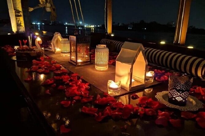 Romantic Dinner Cruise in Cairo Nile for Couples (Luxury) - A Cairo evening that begins at your hotel