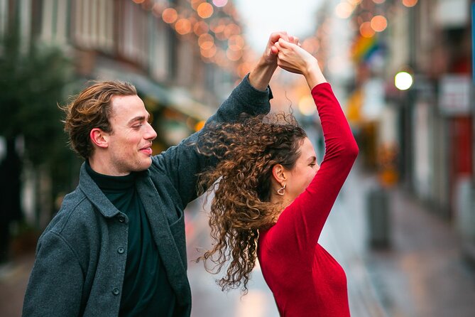 Romantic Photoshoot Experience for Couples in Amsterdam - Who should book this Amsterdam photoshoot?