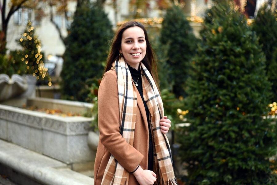 Romantic Photoshoot Experience for Couples in New York - How the photographer guides you