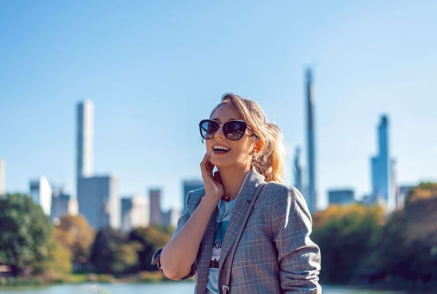Romantic Photoshoot Experience for Couples in New York - Meeting at 2 Water Street or The Dakota